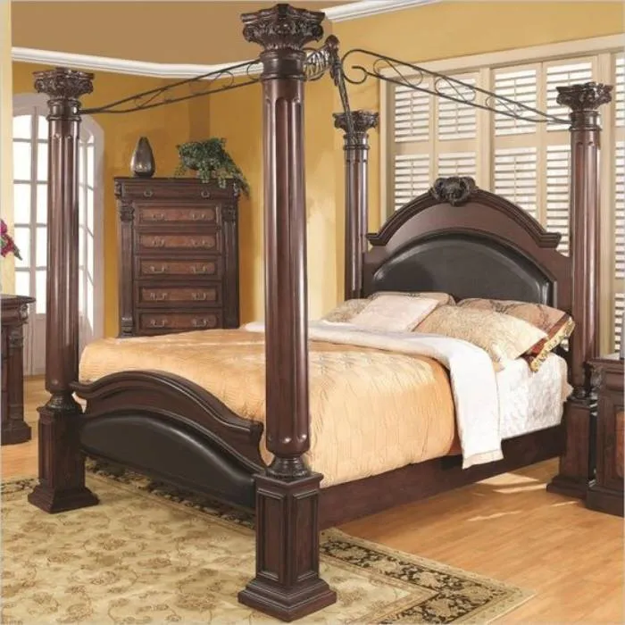 Victorian Canopy Bed