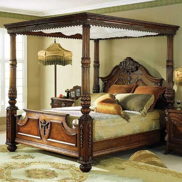 Victorian Canopy Bed